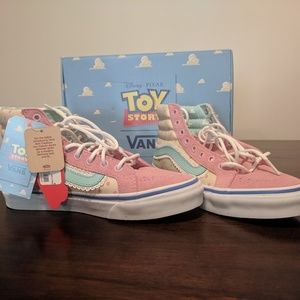 NWT Vans: Disney special edition